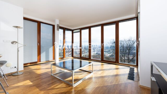 Pronájem bytu 2+kk – Strahov